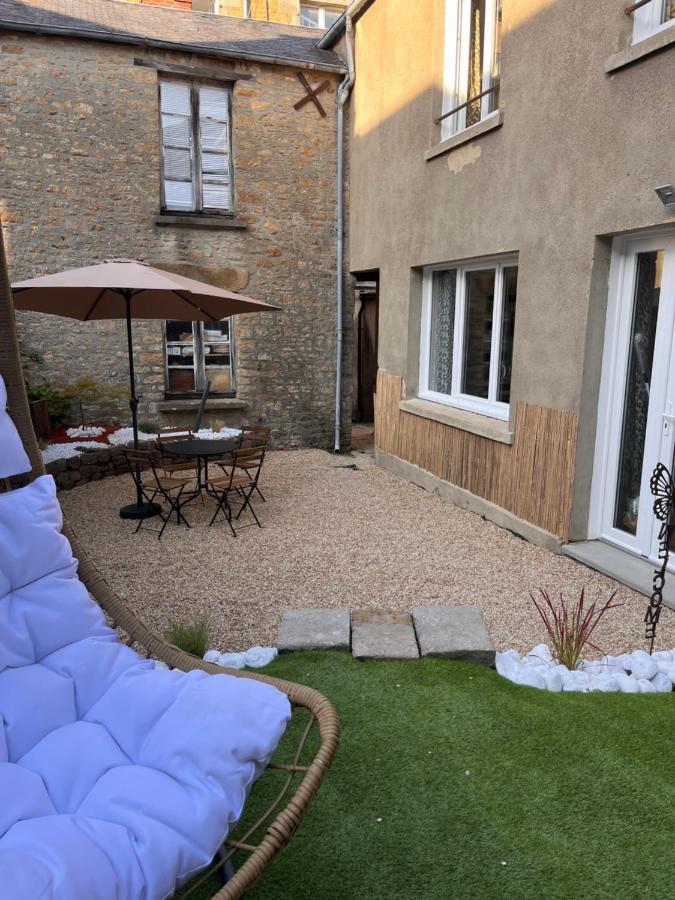 Beau Loft Room Proche Mont Saint Michel Jaccuzi Illimite En Plein Centre Avranches Bagian luar foto