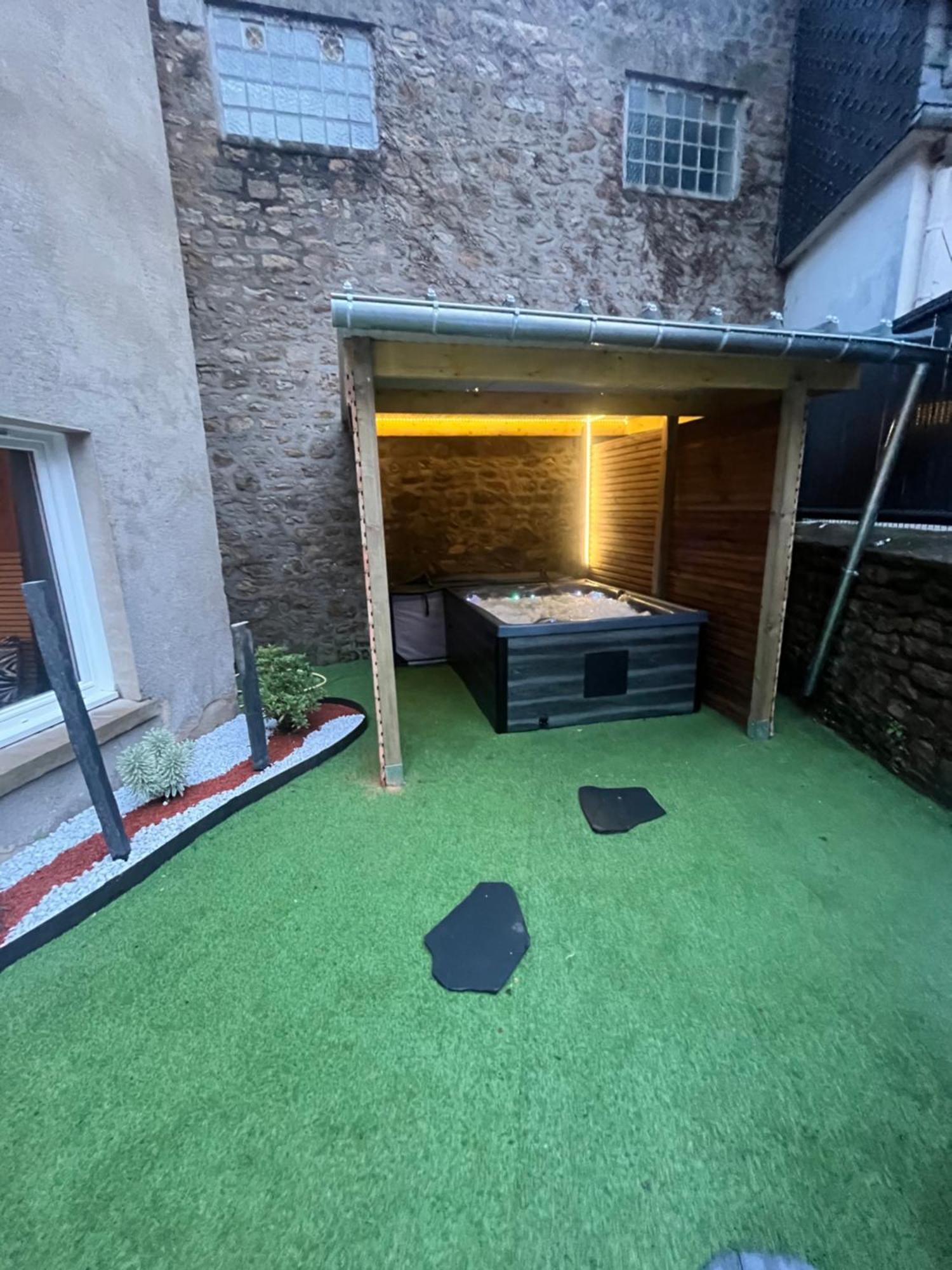 Beau Loft Room Proche Mont Saint Michel Jaccuzi Illimite En Plein Centre Avranches Bagian luar foto